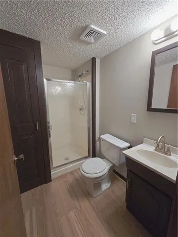 $304,000 | 1805 Southwest 14th Street, Blue Springs, MO 64015