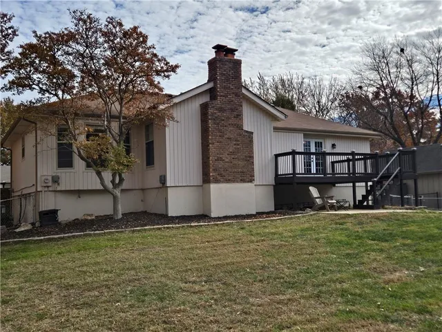 $304,000 | 1805 Southwest 14th Street, Blue Springs, MO 64015