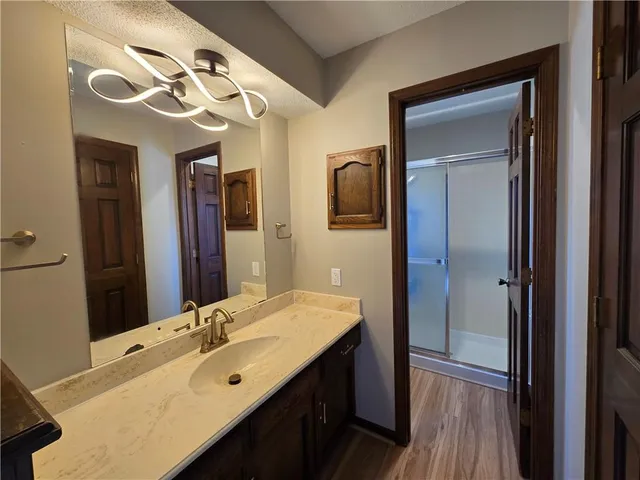 $304,000 | 1805 Southwest 14th Street, Blue Springs, MO 64015