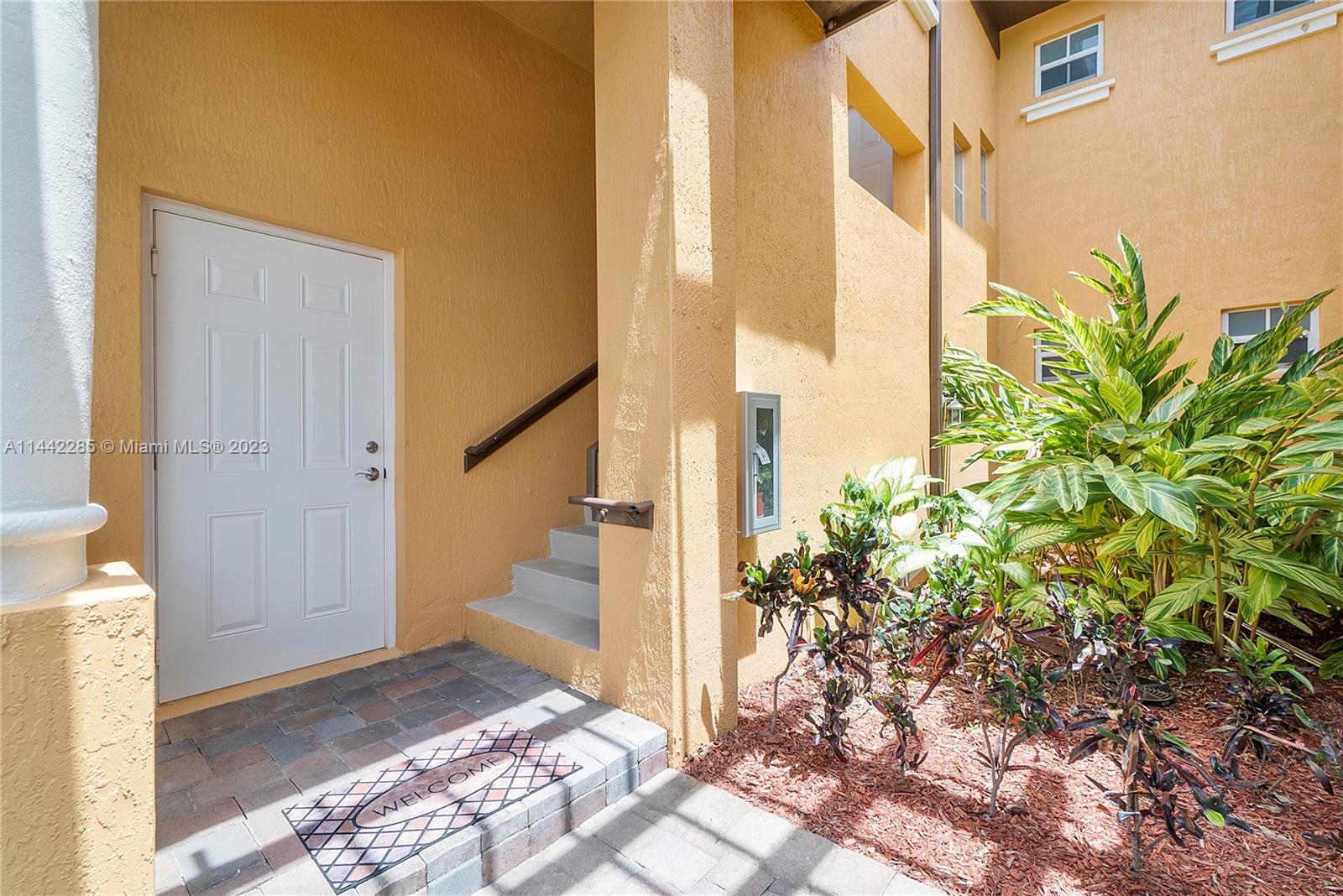 Heron Bay Parkland, FL 33076 - Photo 44 of 60 a view of a entryway