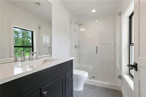 $1,369,000 | 15 Oak Hills Lane, New Orleans, LA 70131