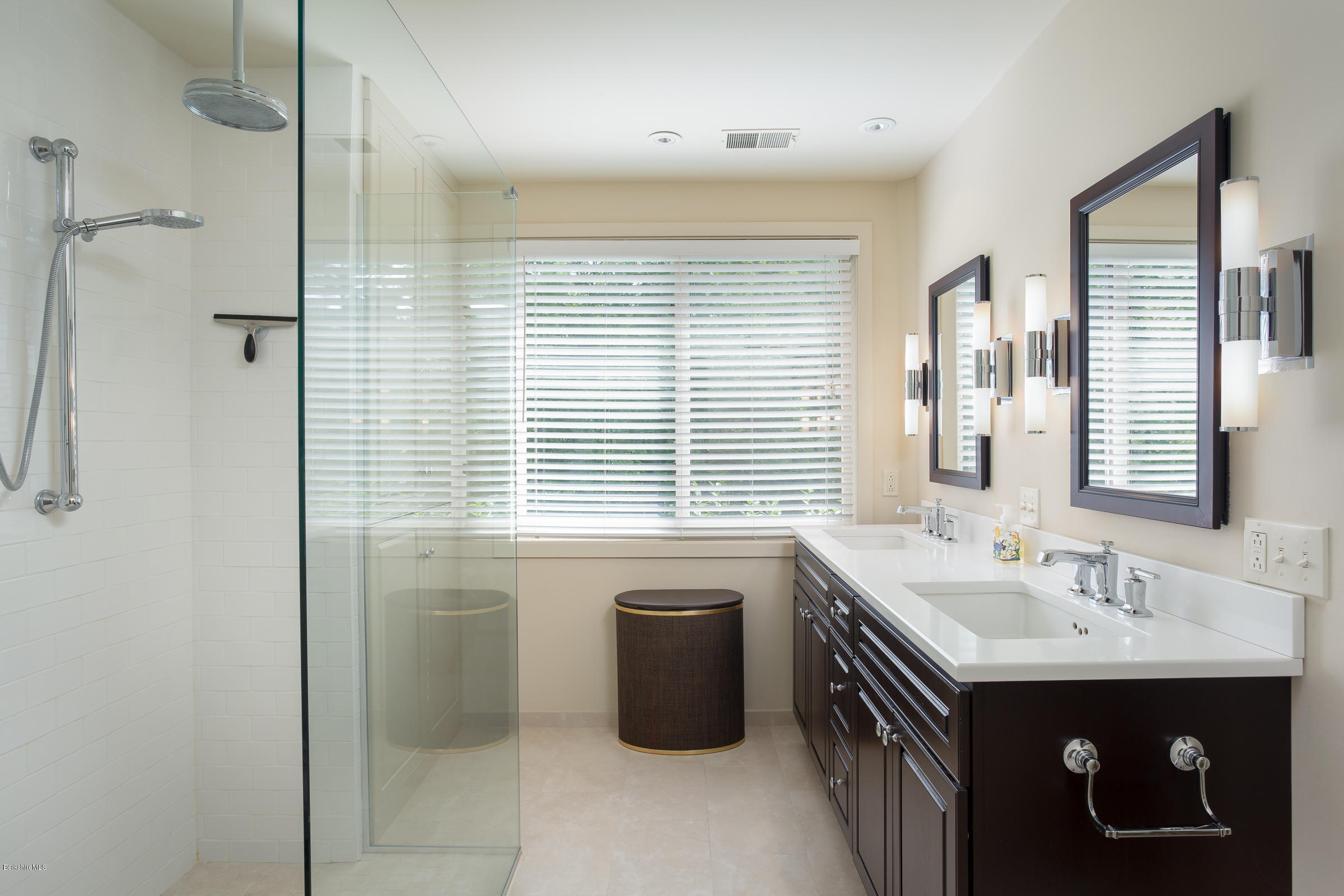 23 Hawthorne Road, Unit 14B Stockbridge, MA 01262 - Photo 9 of 20 23-Hawthorne-Rd-14B-110