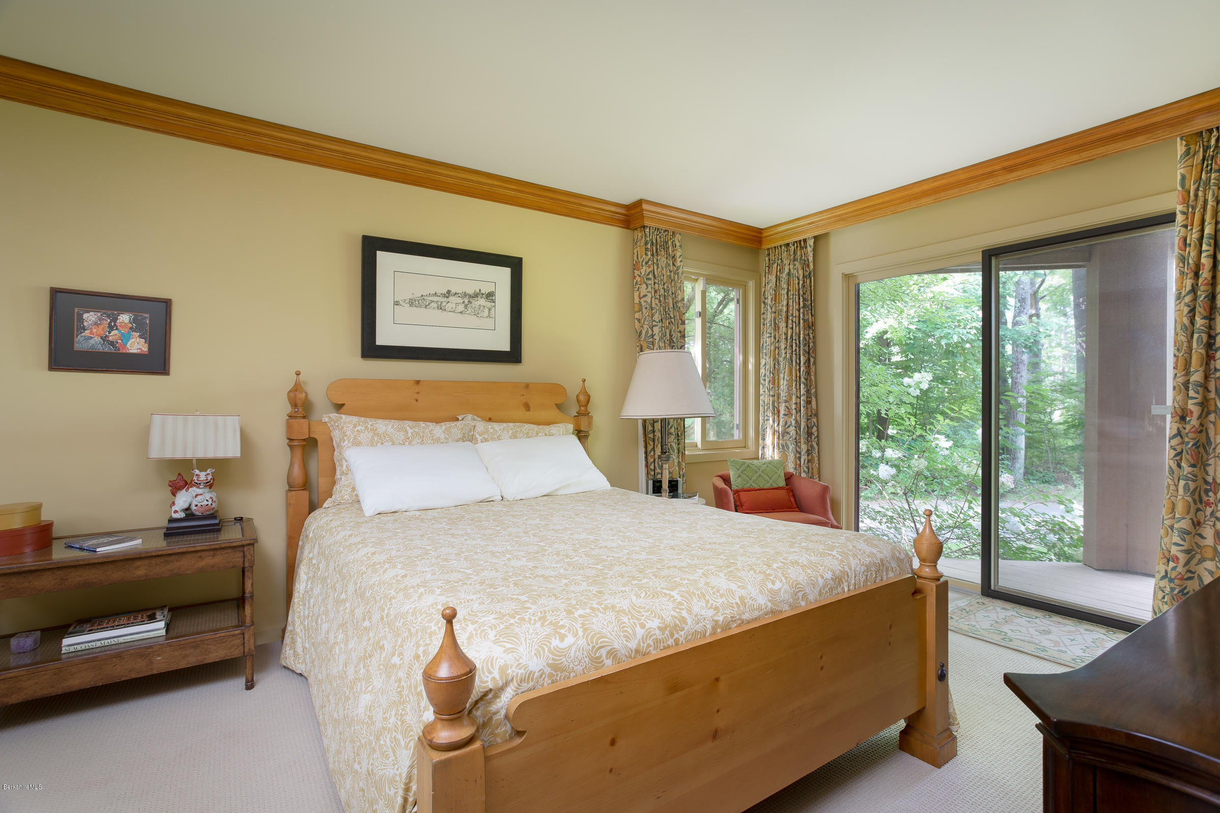 23 Hawthorne Road, Unit 14B Stockbridge, MA 01262 - Photo 10 of 20 23-Hawthorne-Rd-14B-111