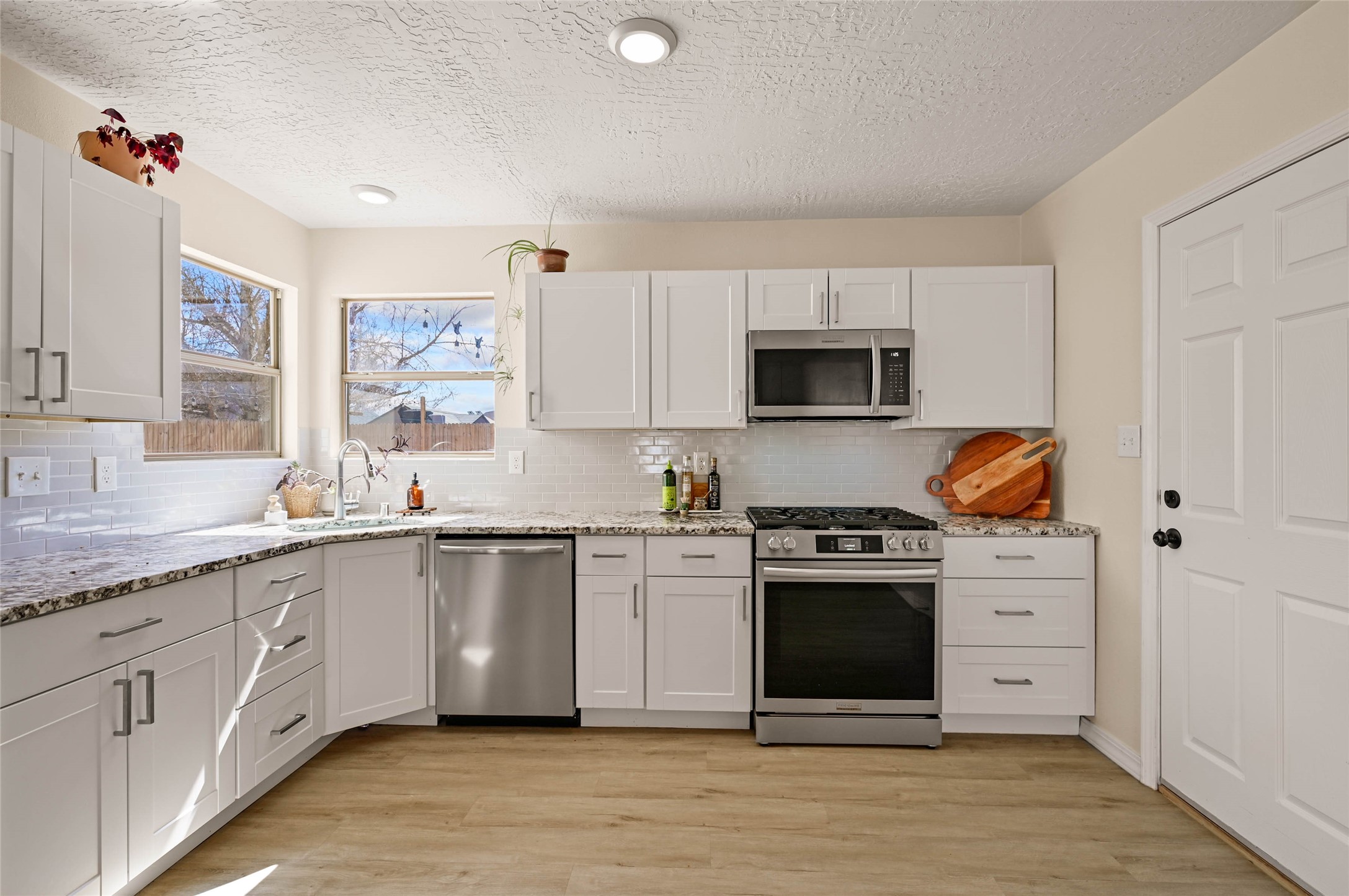1304 Elkslip Drive Northeast Rio Rancho, NM 87144 - Photo 9 of 21