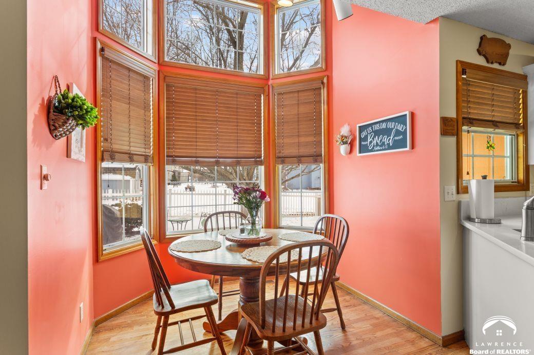 3308 Southeast Peck Road Topeka, KS 66605 - Photo 13 of 32