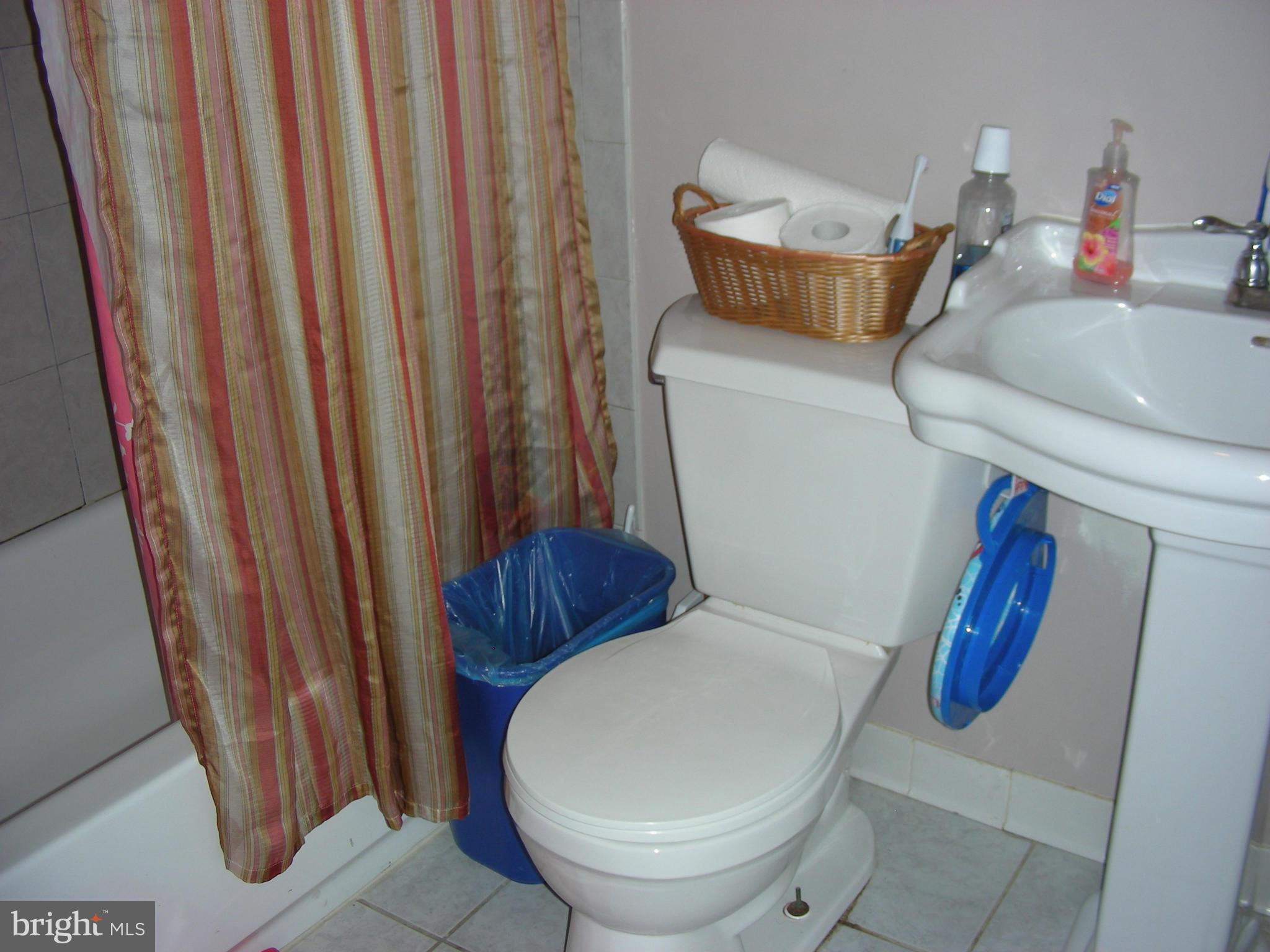 9702 Dilston Road Silver Spring, MD 20903 - Photo 7 of 16 Bath