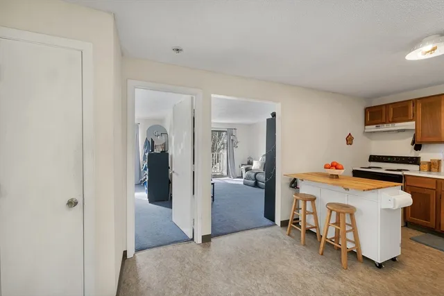 $149,900 | 353 Lita Lane, Unit 353, Newmarket, NH 03857