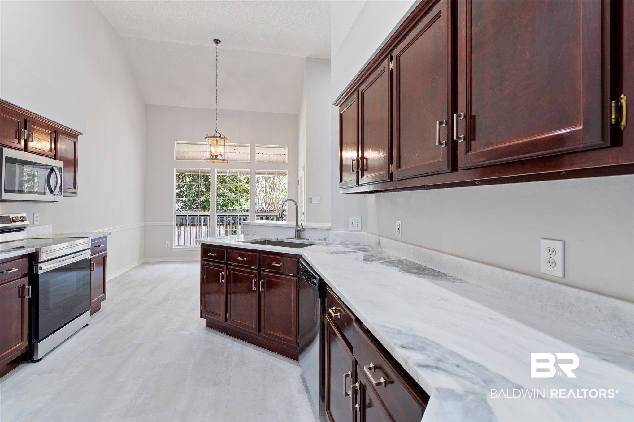 1053 Cross Gates Place Mobile, AL 36609 - Photo 4 of 22