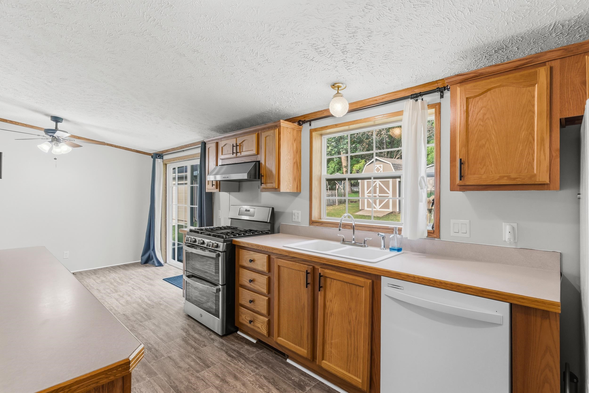 880 North East Street Fenton, MI 48430 - Photo 32 of 33 50213327-bfe3f4b9-6c7f-4b52-a5dc-459e2f41925b.JPG