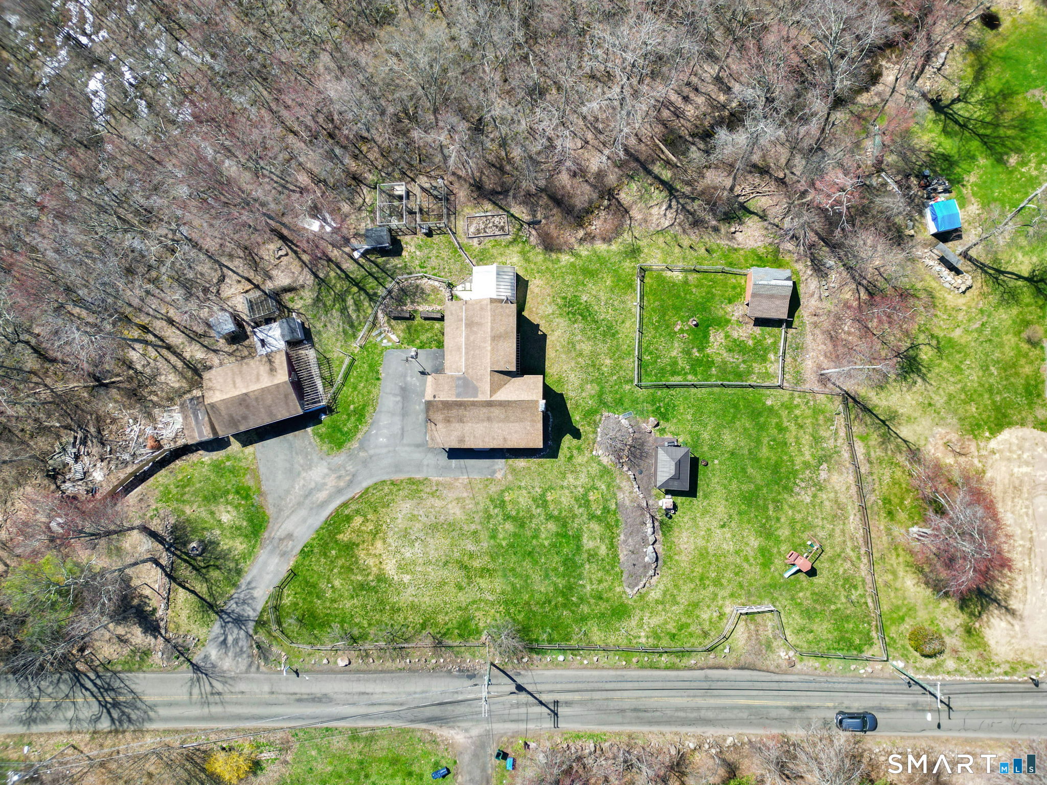 800 Gaylord Mountain Road Hamden, CT 06518 - Photo 9 of 40 front view of a house with a yard