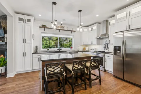 $1,050,000 | 422 Logan Avenue, Geneva, IL 60134