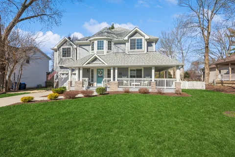 $1,050,000 | 422 Logan Avenue, Geneva, IL 60134