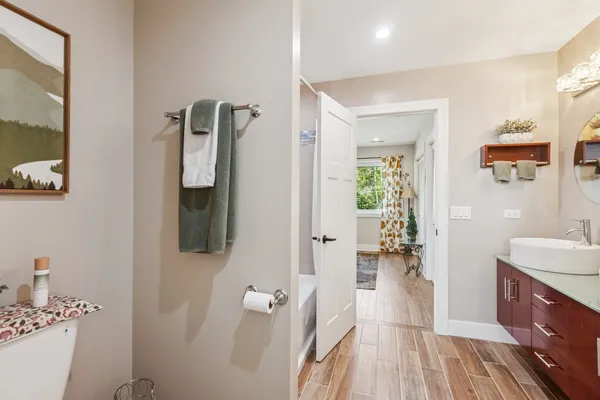 $1,050,000 | 422 Logan Avenue, Geneva, IL 60134