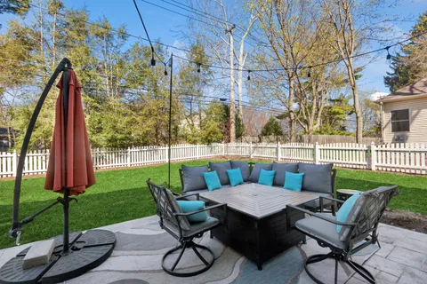 $1,050,000 | 422 Logan Avenue, Geneva, IL 60134