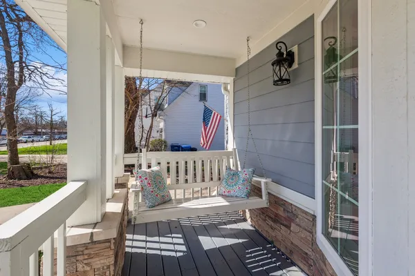 $1,050,000 | 422 Logan Avenue, Geneva, IL 60134