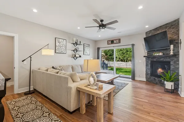 $1,050,000 | 422 Logan Avenue, Geneva, IL 60134