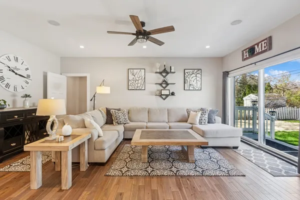 $1,050,000 | 422 Logan Avenue, Geneva, IL 60134