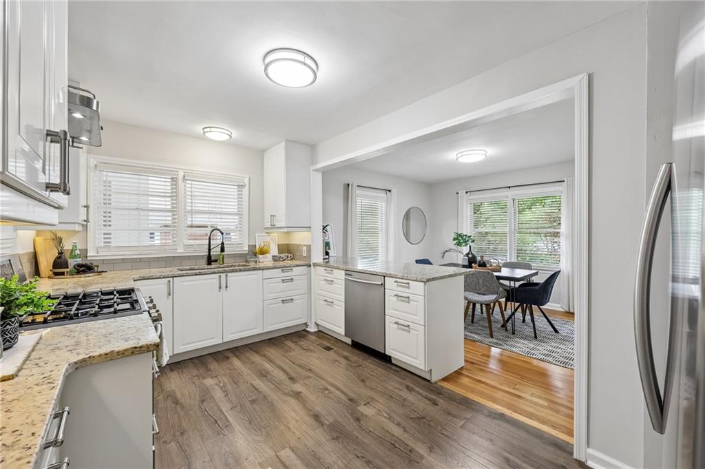 579 North Superior Avenue Decatur, GA 30033 - Photo 11 of 36
