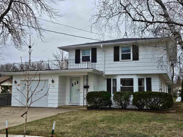 $329,900 | 1823 North Alvin Street, Appleton, WI 54911