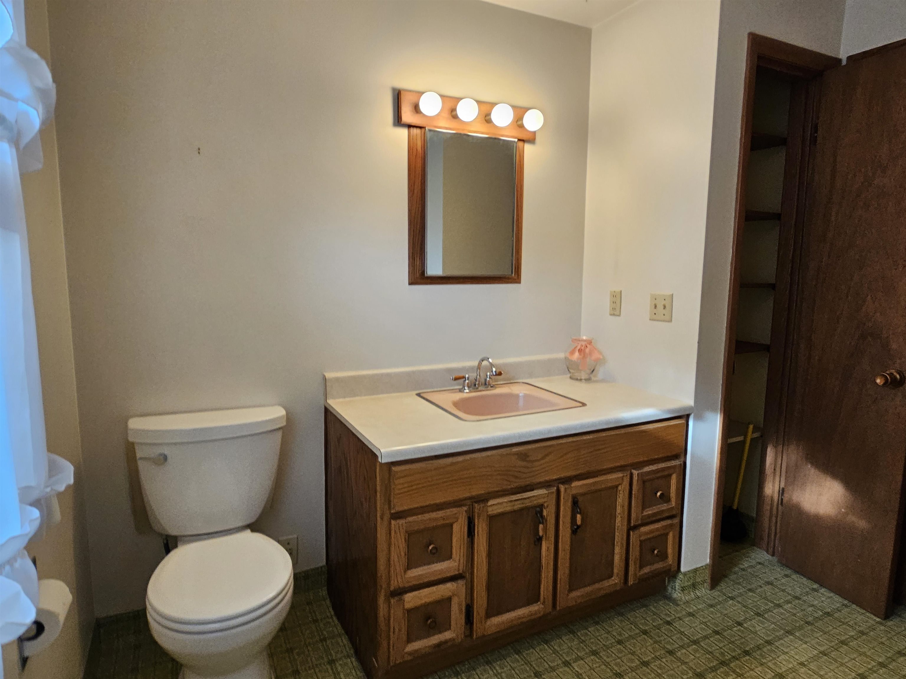 1823 North Alvin Street Appleton, WI 54911 - Photo 17 of 44