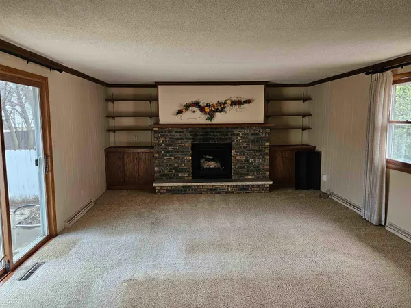 $329,900 | 1823 North Alvin Street, Appleton, WI 54911