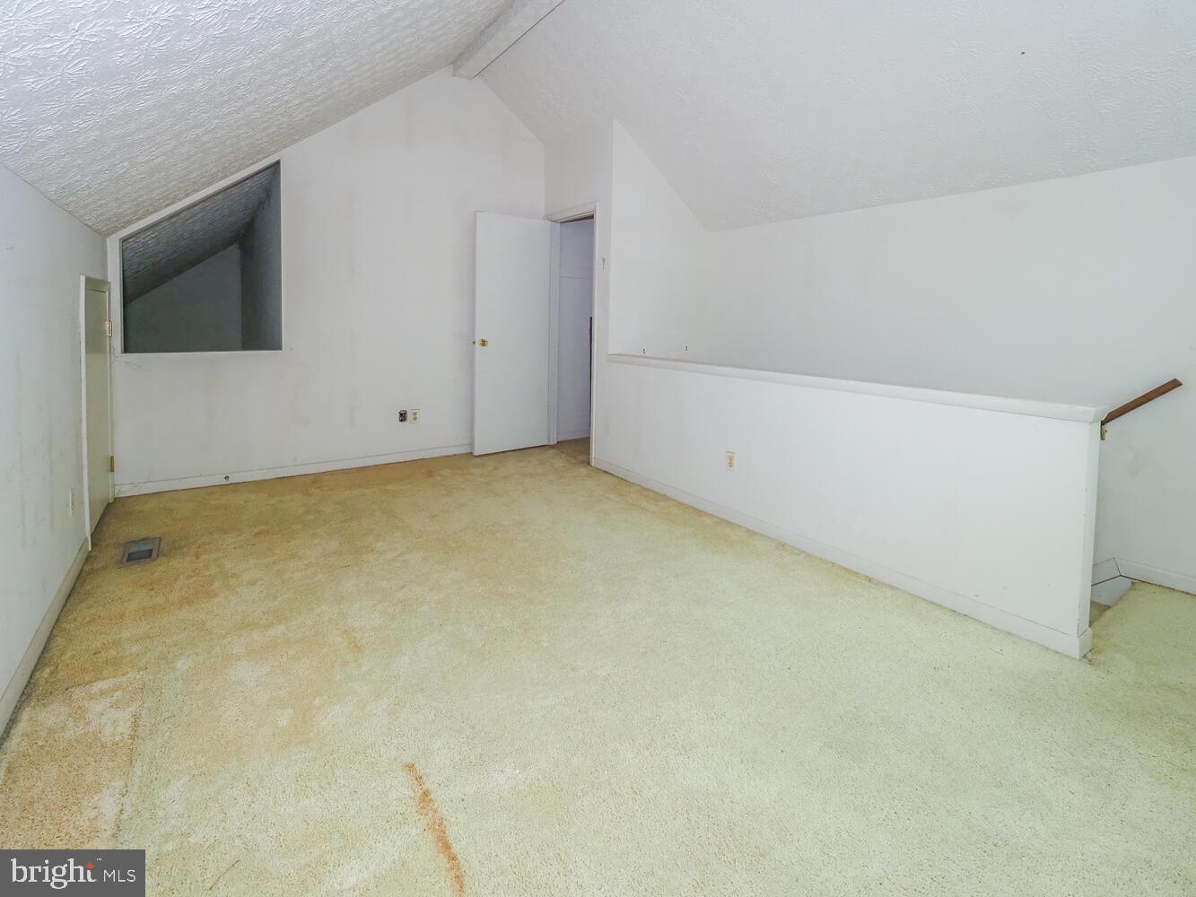 524 Ridge Road Annapolis, MD 21401 - Photo 40 of 58 a view of an empty room