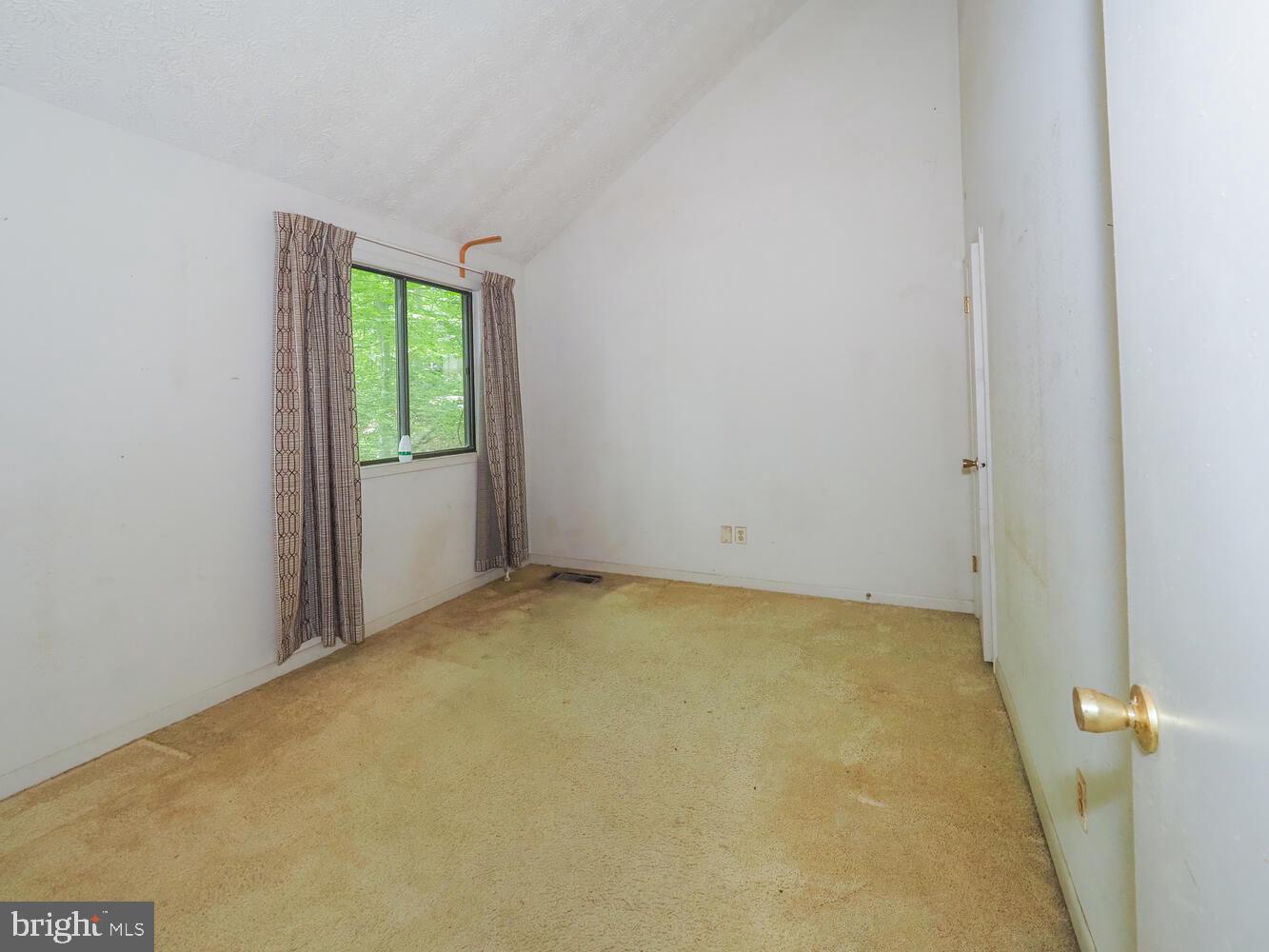 524 Ridge Road Annapolis, MD 21401 - Photo 43 of 58 a view of an empty room with a window