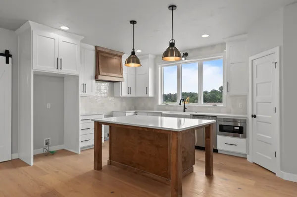 $724,900 | N8872 Galway Lane, Menasha, WI 54952