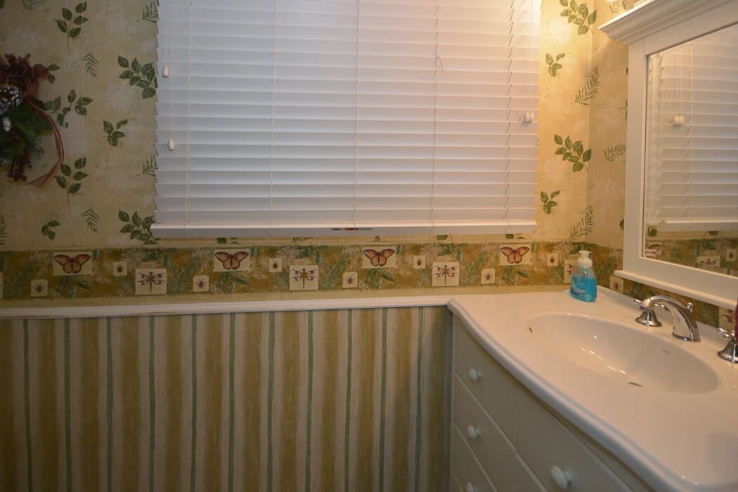 1806 West Kilgore Road Kalamazoo, MI 49008 - Photo 19 of 28 1806wKilgore_14