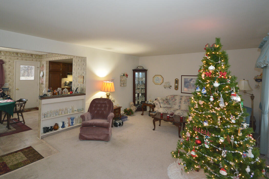 1806 West Kilgore Road Kalamazoo, MI 49008 - Photo 2 of 28 1806wKilgore_03