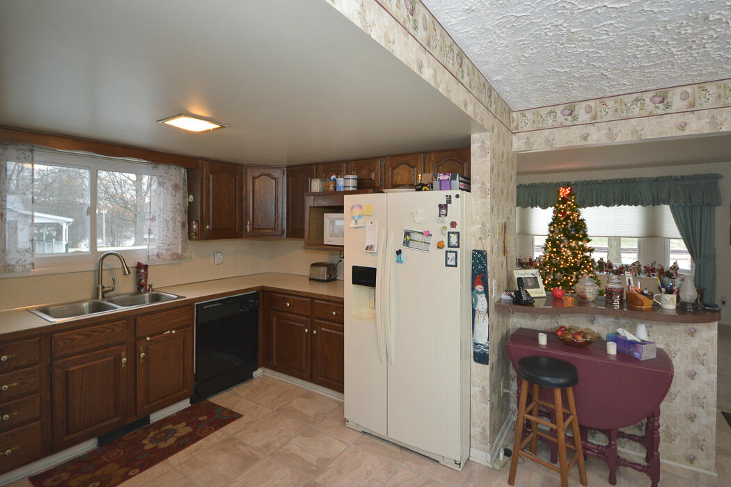 1806 West Kilgore Road Kalamazoo, MI 49008 - Photo 6 of 28 1806wKilgore_09