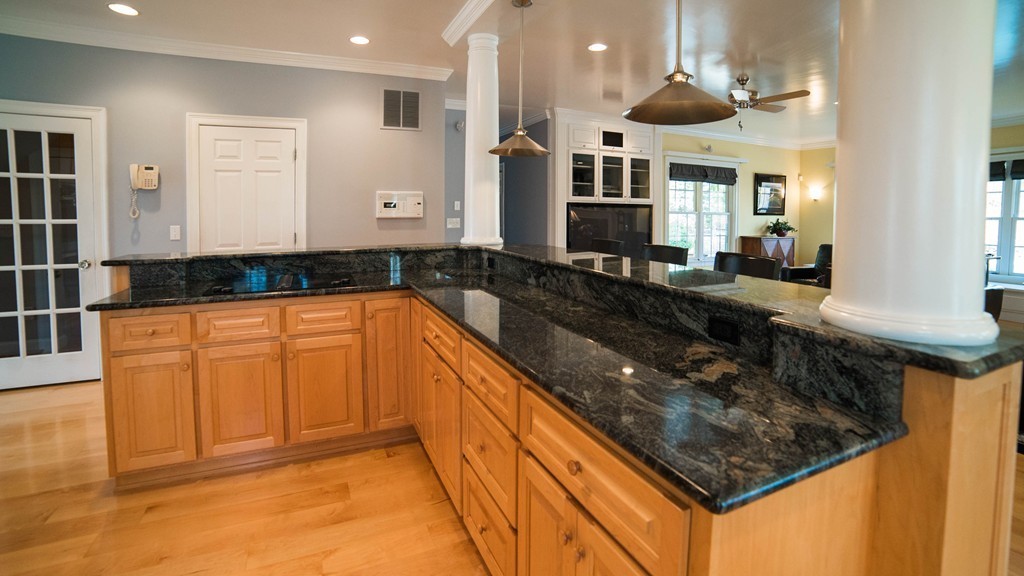 75 Spring Street Shrewsbury, MA 01545 - Photo 12 of 30 Gallery Image 12