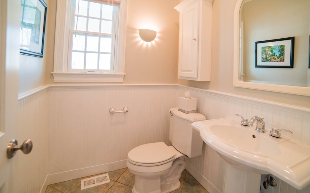 75 Spring Street Shrewsbury, MA 01545 - Photo 17 of 30 Gallery Image 17