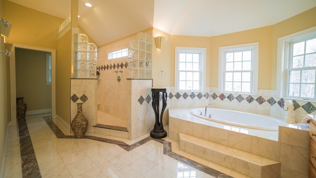 75 Spring Street Shrewsbury, MA 01545 - Photo 21 of 30 Gallery Image 21