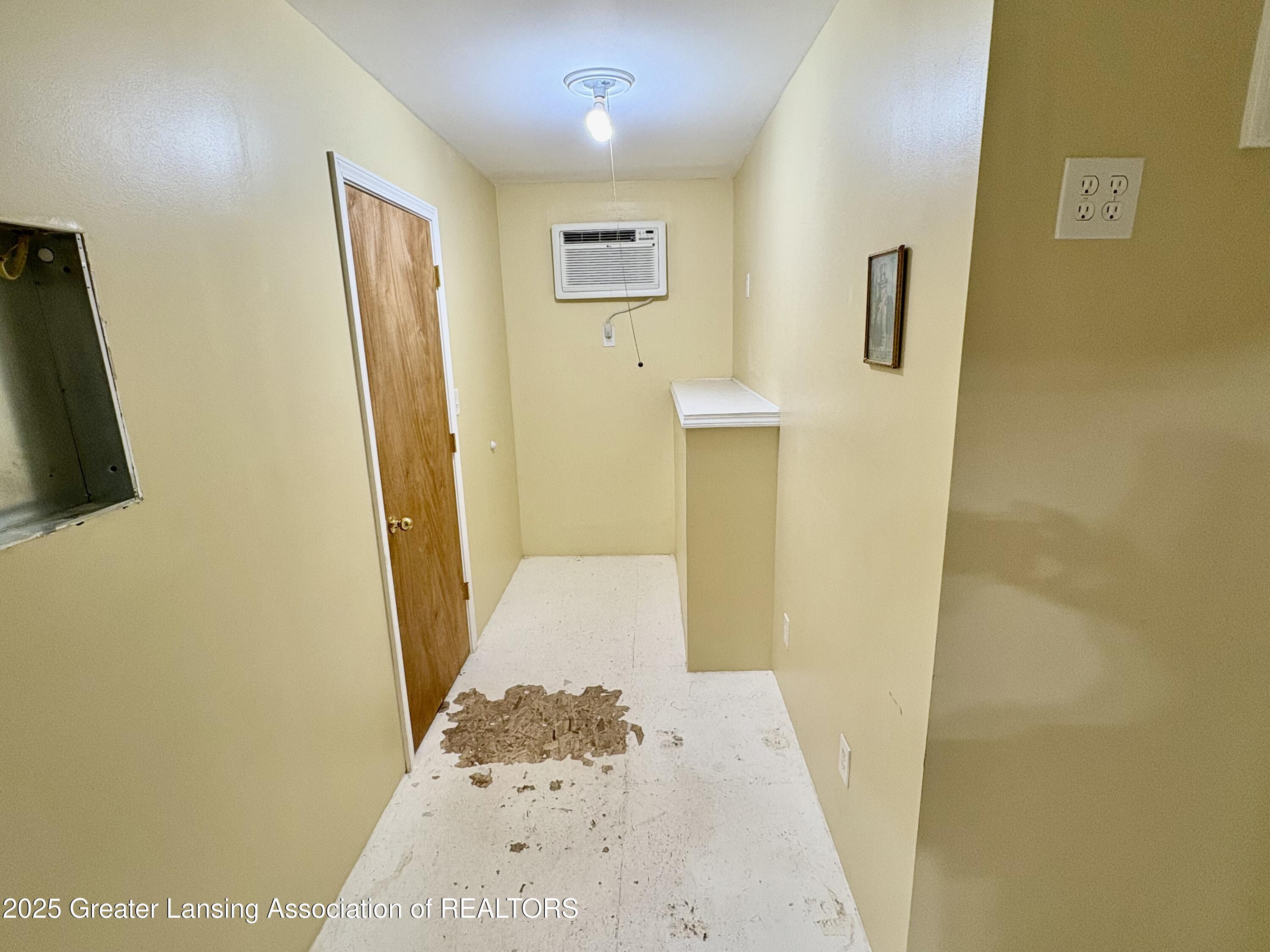 7897 South Grove Road Lansing, MI 48906 - Photo 38 of 49 Barn 2nd Floor