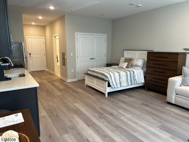 10 Kings Bridge Road, Unit 206 Fairfield, NJ 07004 - Photo 3 of 10