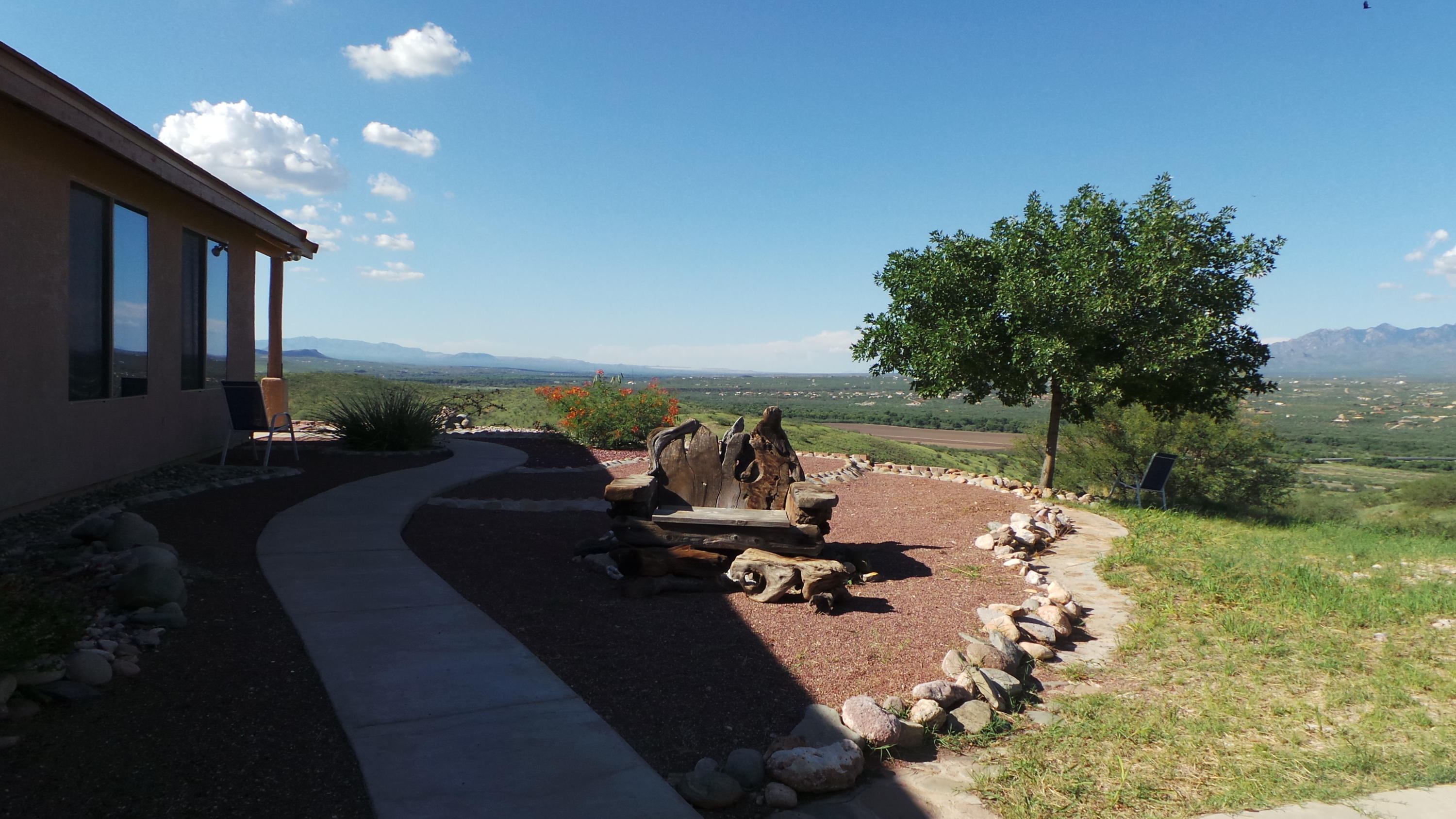 620 Nopal Court Rio Rico, AZ 85648 - Photo 3 of 24 20190829_155213