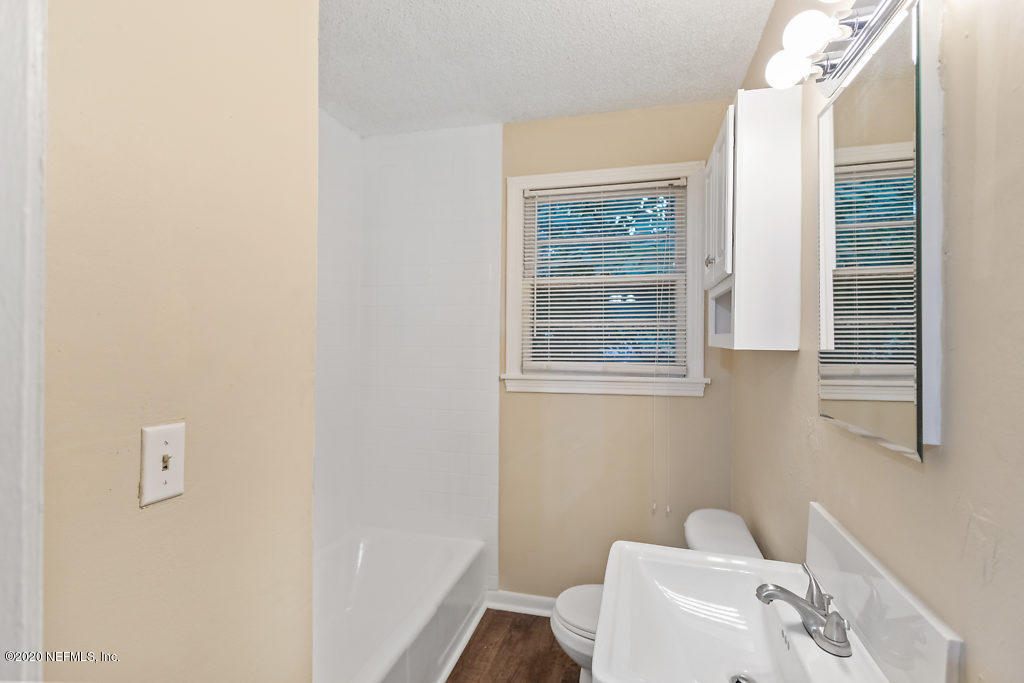 2908 Barrett Road Jacksonville, FL 32246 - Photo 11 of 16 2908 Barrett Rd (11)-SMALL