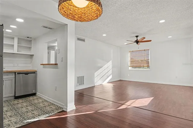 $160,000 | 2535 North Alafaya Trail, Unit 66, Orlando, FL 32826