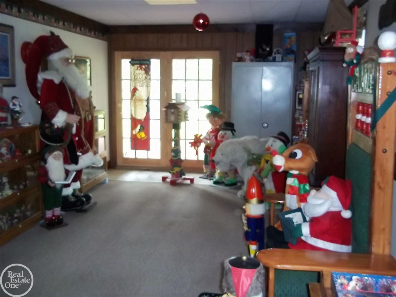 5748 Newman Road St. Clair, MI 48079 - Photo 25 of 32 31313312-24.JPG