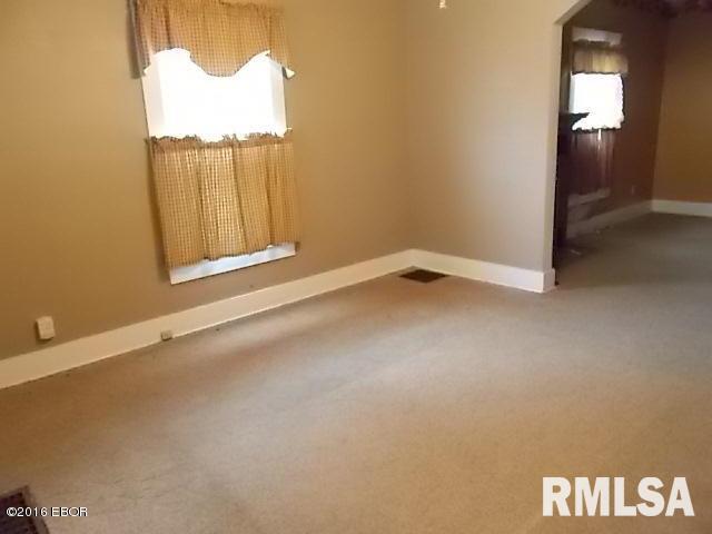 2018 East Richview Road Mount Vernon, IL 62864 - Photo 2 of 9 Gallery Image 2