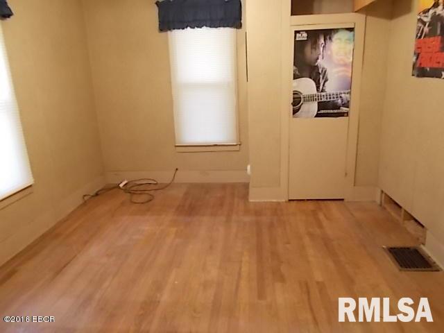 2018 East Richview Road Mount Vernon, IL 62864 - Photo 7 of 9 Gallery Image 7