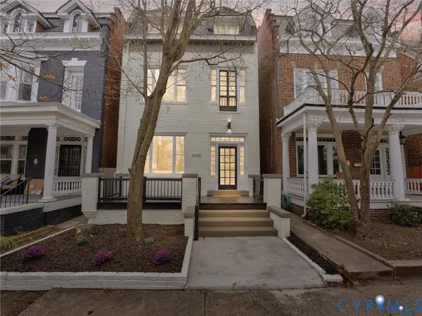 $934,000 | 2905 West Grace Street, Richmond, VA 23221