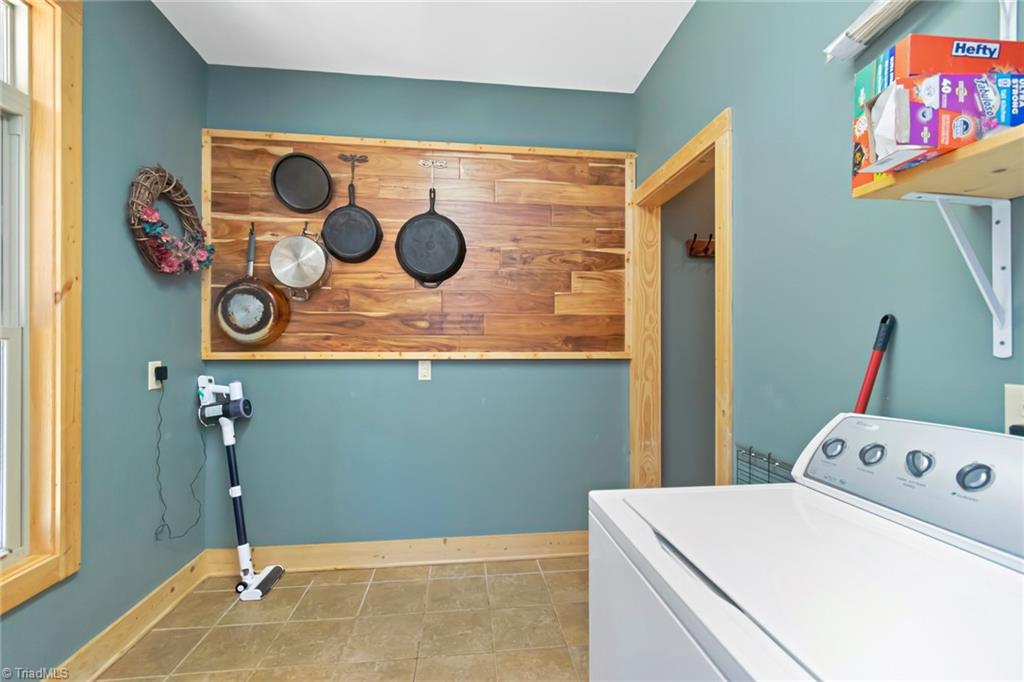 658 Green Point Lane Boomer, NC 28606 - Photo 16 of 50