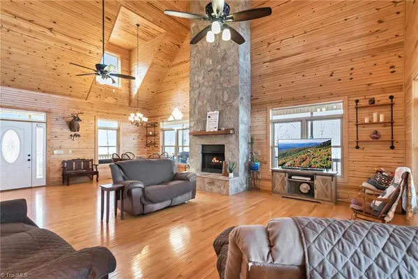 $578,000 | 658 Green Point Lane, Boomer, NC 28606