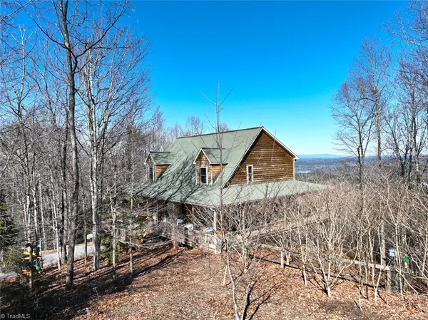 $578,000 | 658 Green Point Lane, Boomer, NC 28606