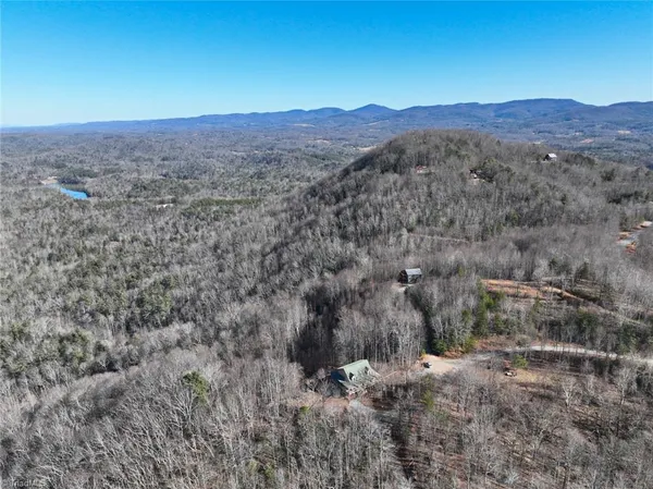 $578,000 | 658 Green Point Lane, Boomer, NC 28606