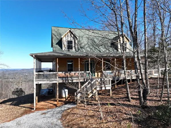 $578,000 | 658 Green Point Lane, Boomer, NC 28606