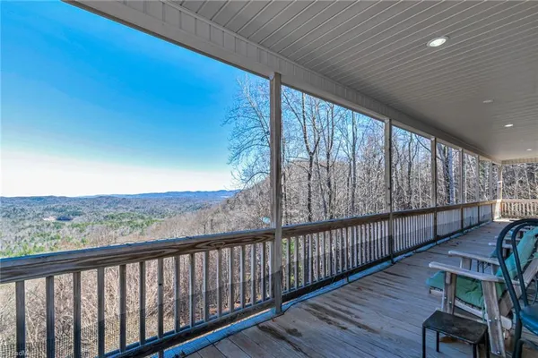 $578,000 | 658 Green Point Lane, Boomer, NC 28606