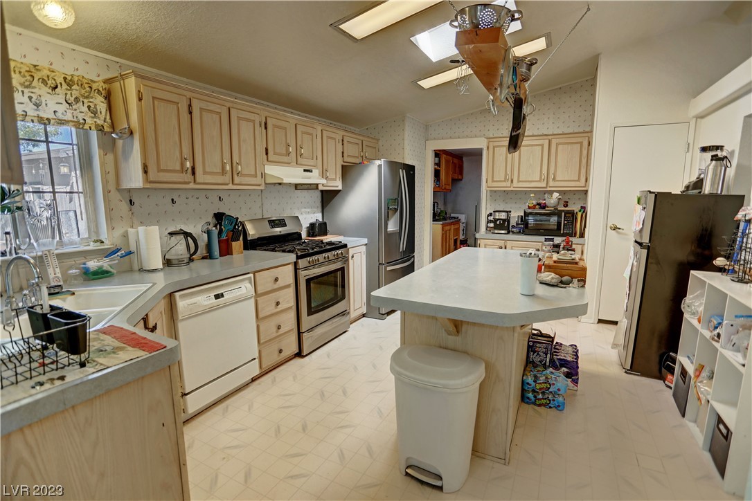710 Bunarch Road Pahrump, NV 89060 - Photo 13 of 55